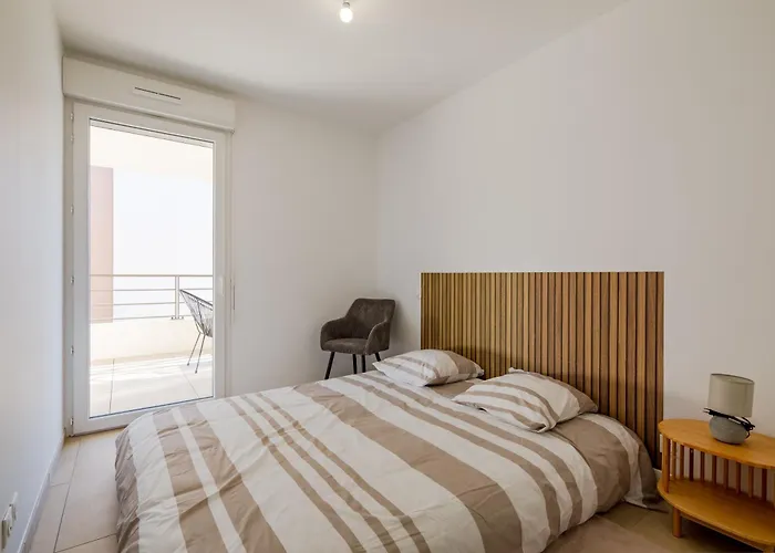 Le Sunny - Appt Climatise Avec Piscine *