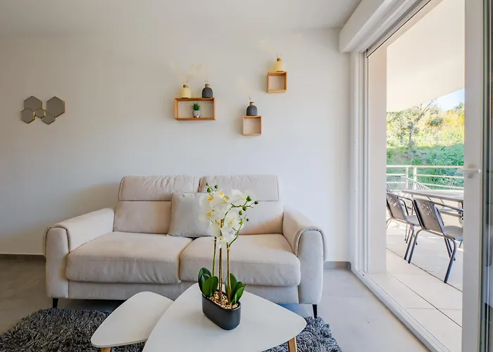 Apartment Le Sunny - Appt Climatise Avec Piscine