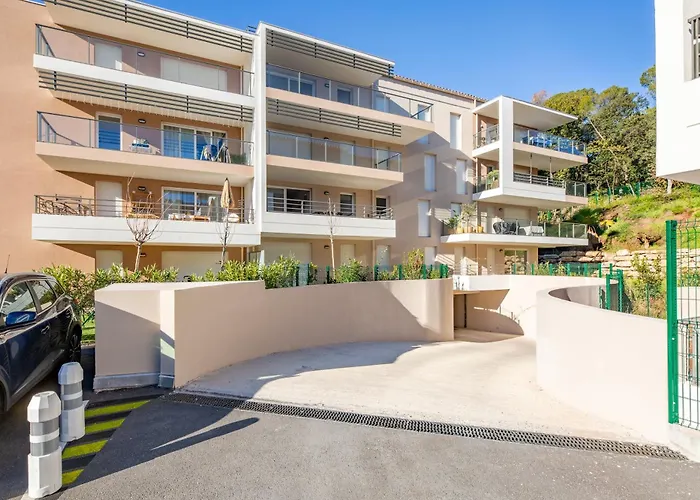 Le Sunny - Appt Climatise Avec Piscine * Saint-Raphaël